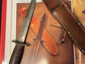 CASE Straight Guard M3 Fighting Knife -Smooth Handle -USM3 Trench