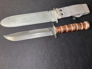 UNISSUED Camillus WWII Mark 2 Fighting Knife -US WW2/Bld-Marked -SCREW TOP -th