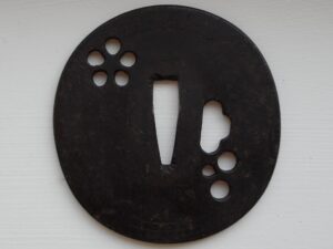 SAMURAI MON Antique Japanese SUKASHI Katana Sword TSUBA -Old Guard