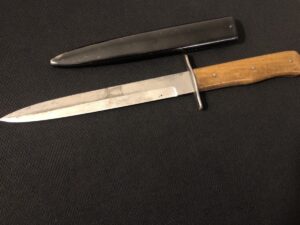 WW1 German Trench Knife -Fighting/Dagger -WWI -‘S’ mark -Military Collection -th