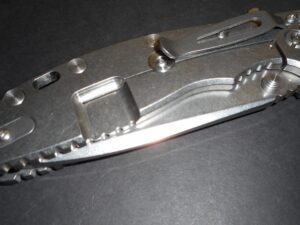 HINDERER Custom Hand Ground S35VN Flipper -Liner-lock Folding Knife -TITANIUM