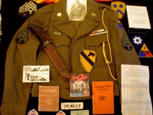 US WW2 San Antonio Iron Works Patton Sword Fighting Knife Veteran Grouping -Uniform