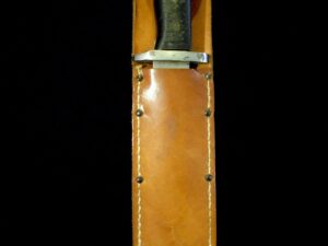 Fine US WW2 Cut-down M1 Garand Bayonet Fighting Knife w/MINT Scabbard