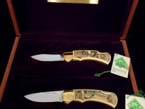 PUMA The Steps of Freedom/Signing US Constitution/Antique Knife 4-Star Scrimshaw