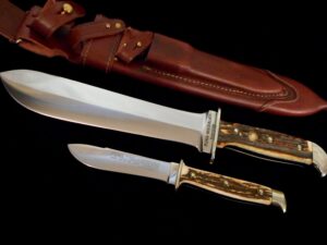Antique Pre-1964 Puma Super Set -3588 Waidblatt 3587 Nicker Hunting Knives