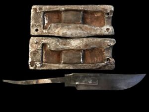 Ruana 27C Finn Hunting Knife Rare ORIGINAL HANDLE MOLD -Old/Antique Collection