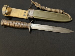 Unissued US WWII M3 Knife