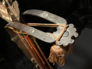 Antique Japanese Samurai Palanquin Bow Arrows