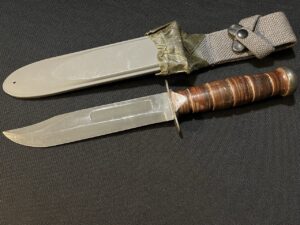 Unissued US WWII Kabar Knife w/Arsenal Paper