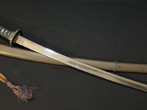 SPECIAL ORDER Japanese WWII Army Officer Sword w/Silvered Fittings & Family Mon