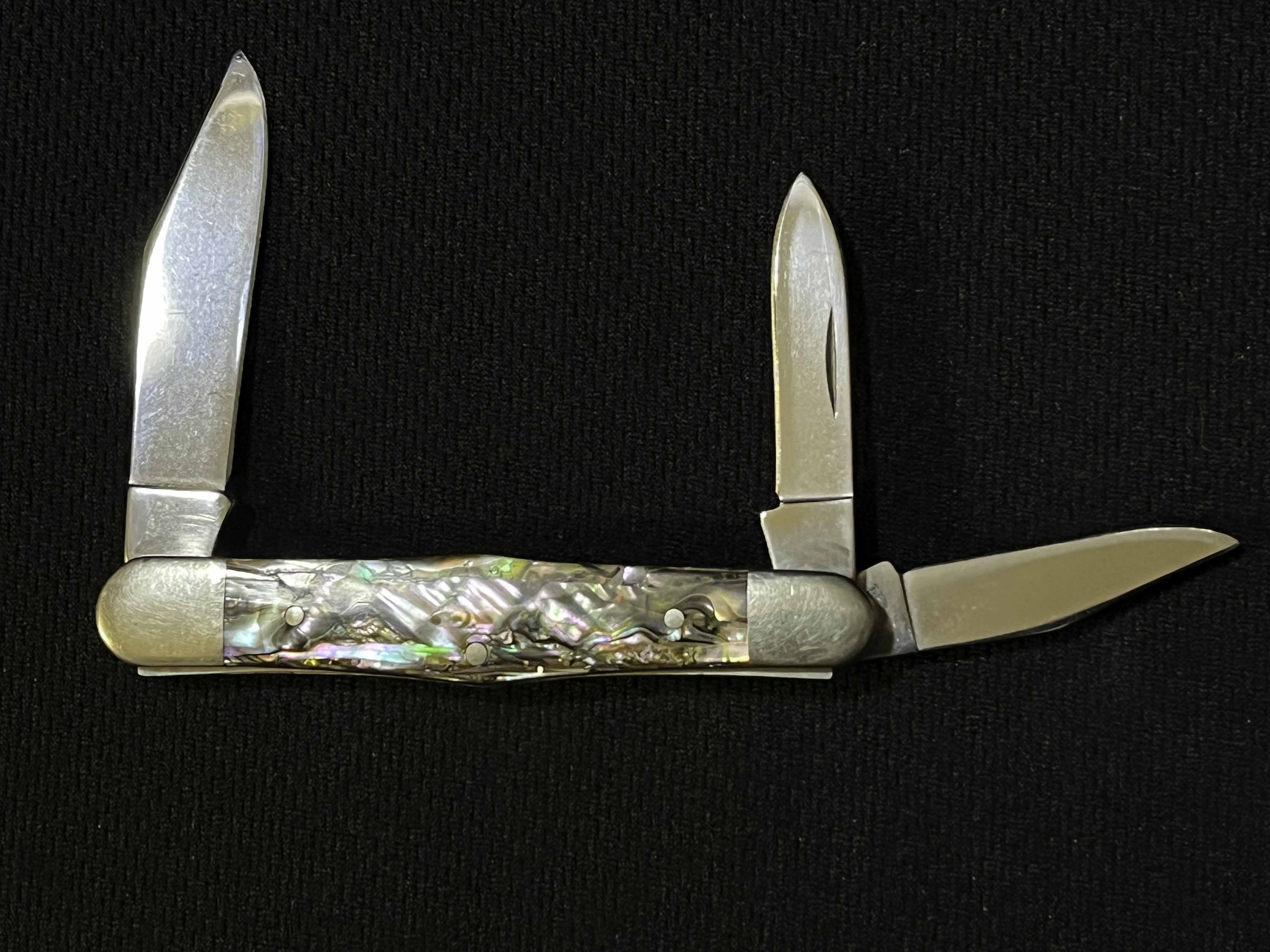 Case ABALONE Whittler Knife -XX 8308 2019 -SERIAL NUMBERED - Image 2