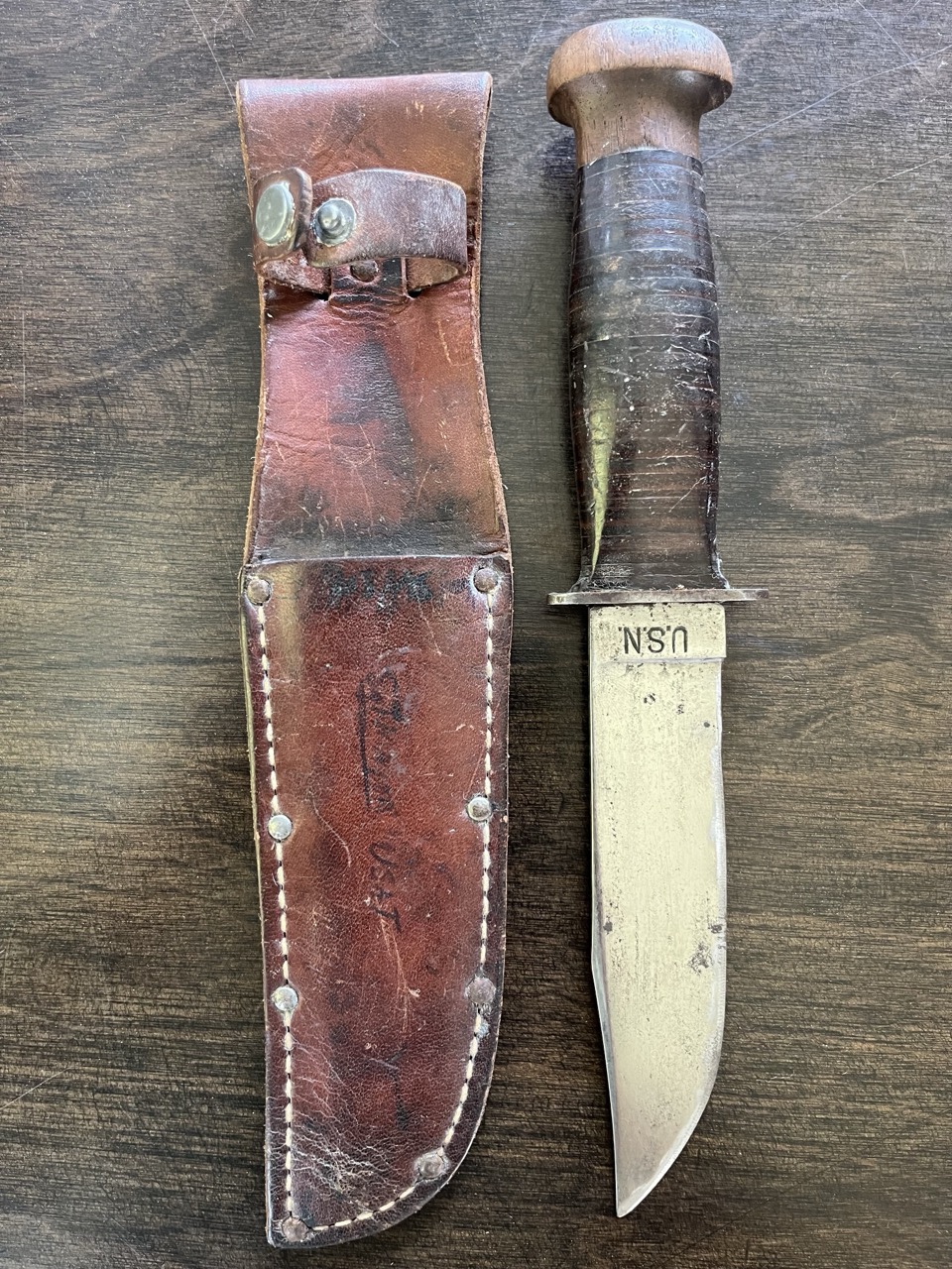 US WWII Knives Lot of 20 -Issue and Theater -10 Vet ID'd -WW2 Collection - Image 2