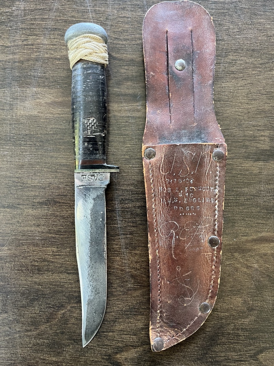 US WWII Knives Lot of 20 -Issue and Theater -10 Vet ID'd -WW2 Collection - Image 9