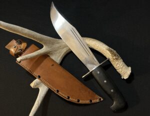 WWII Western V-44 Fighting Knife - Mint