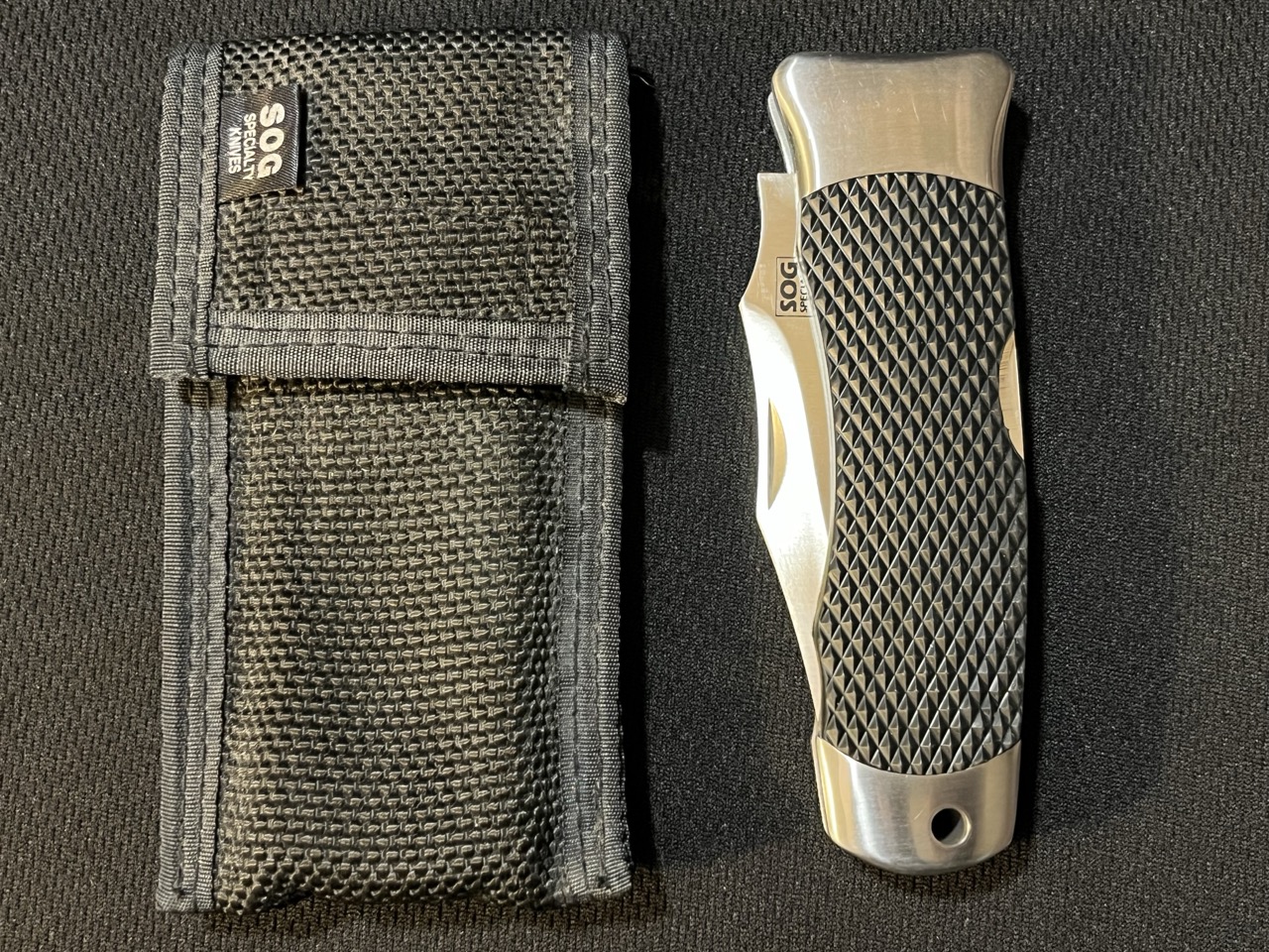 SOG Tomcat Knife -1st Generation S M CA Tactical Folder w/Sheath -bw - Image 2