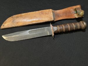 WWII Robeson Mark 2 USN Red Spacer Knife