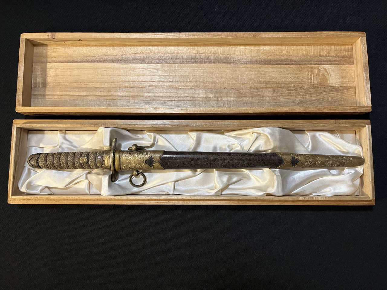 Japanese Imperial Household Dirk